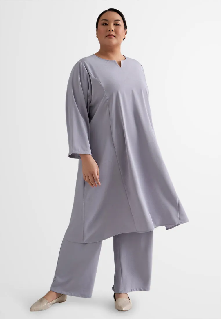 Pera Minimalist Elegant Long Top