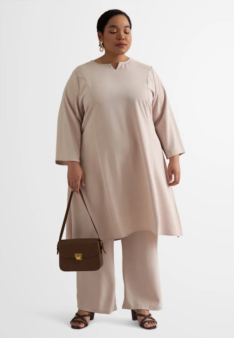 Pera Minimalist Elegant Long Top