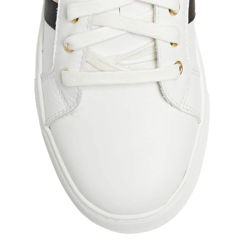 Portia Sneaker in White And Gold Leather