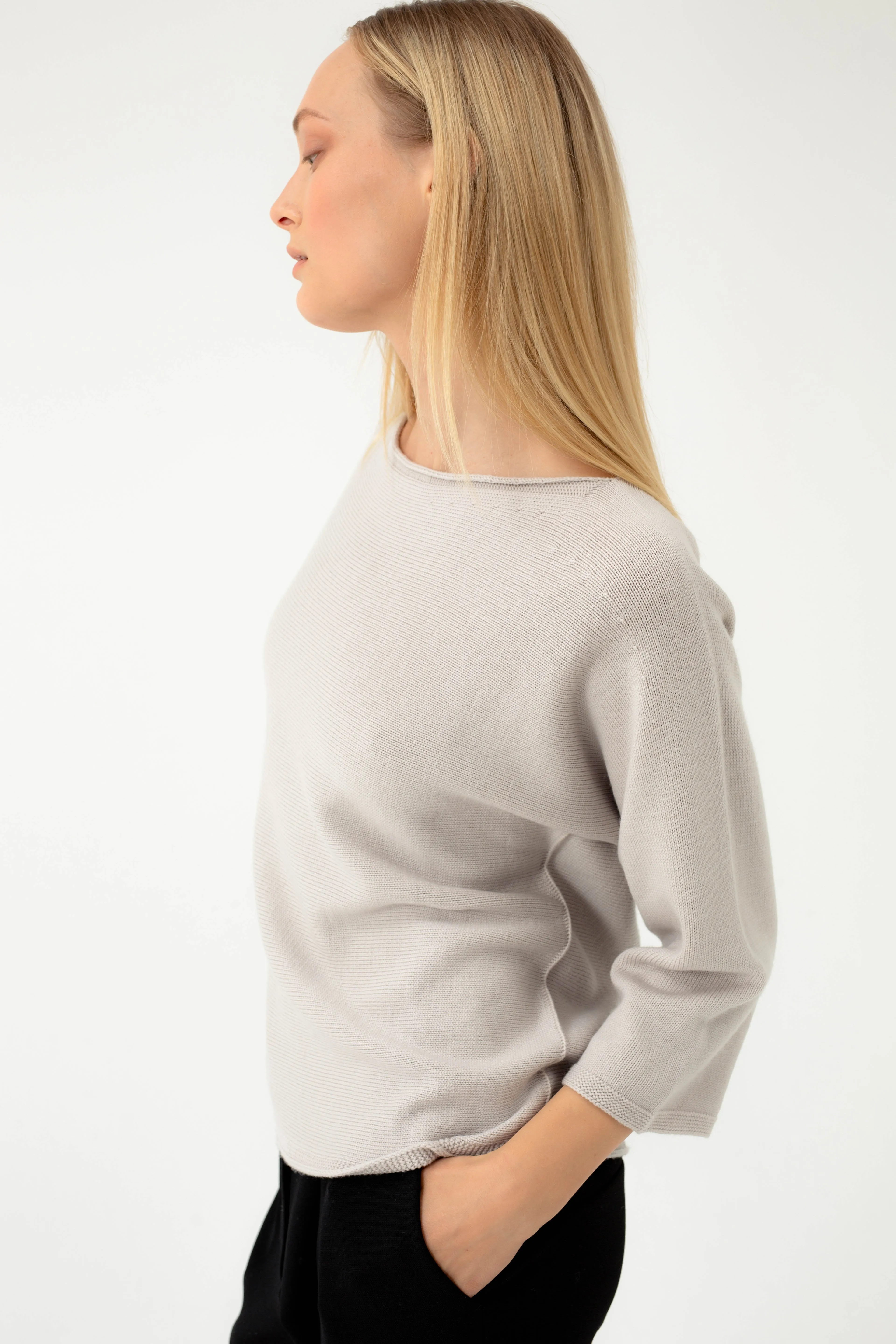 PURE WOOL LOOSE FIT BEIGE SWEATER