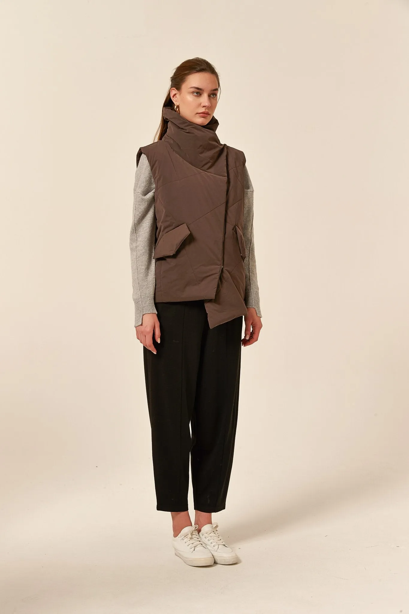 Step Hem Vest- Chocolate