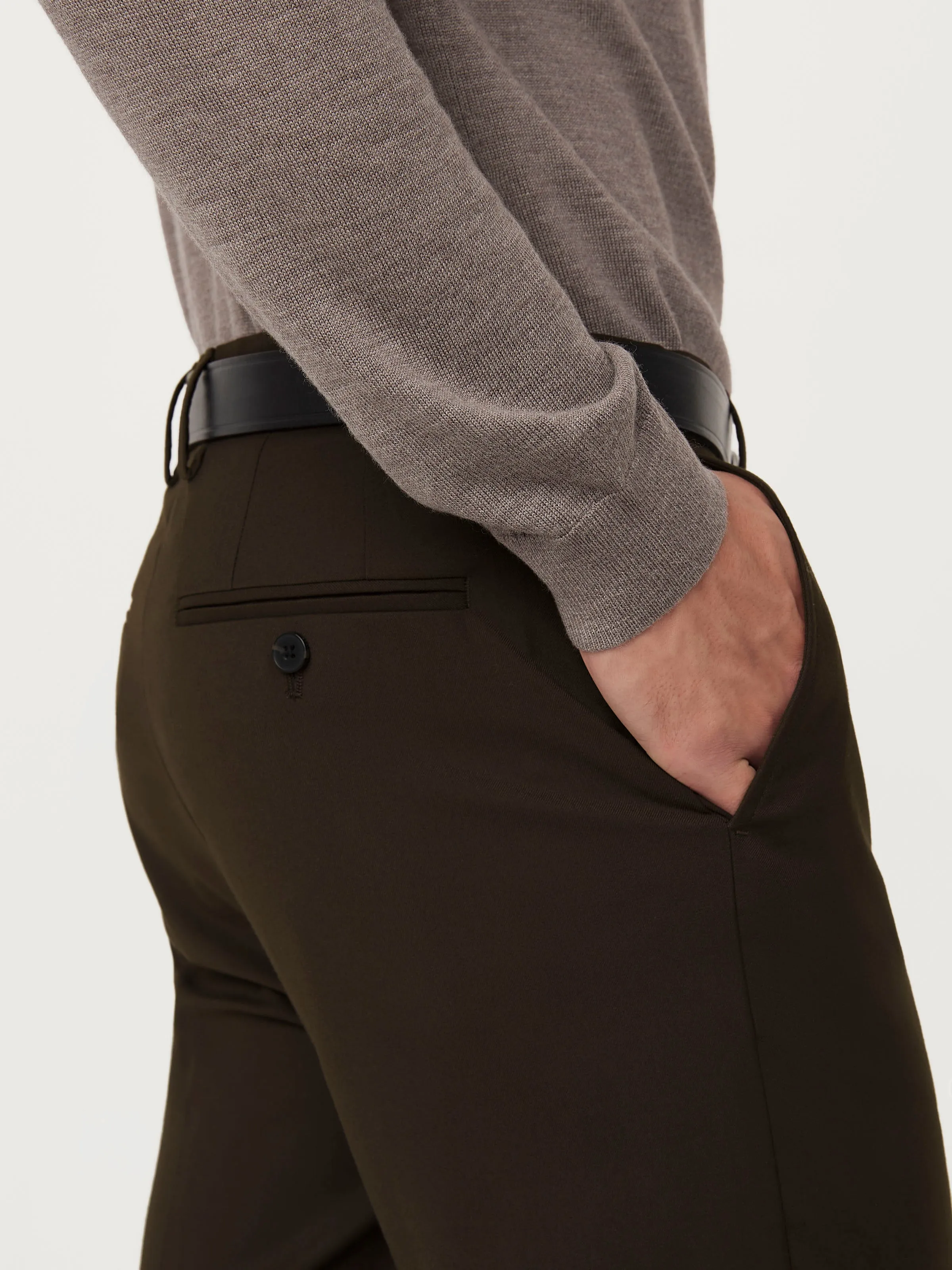 The Colin Tapered Pant in Dark Chocolate