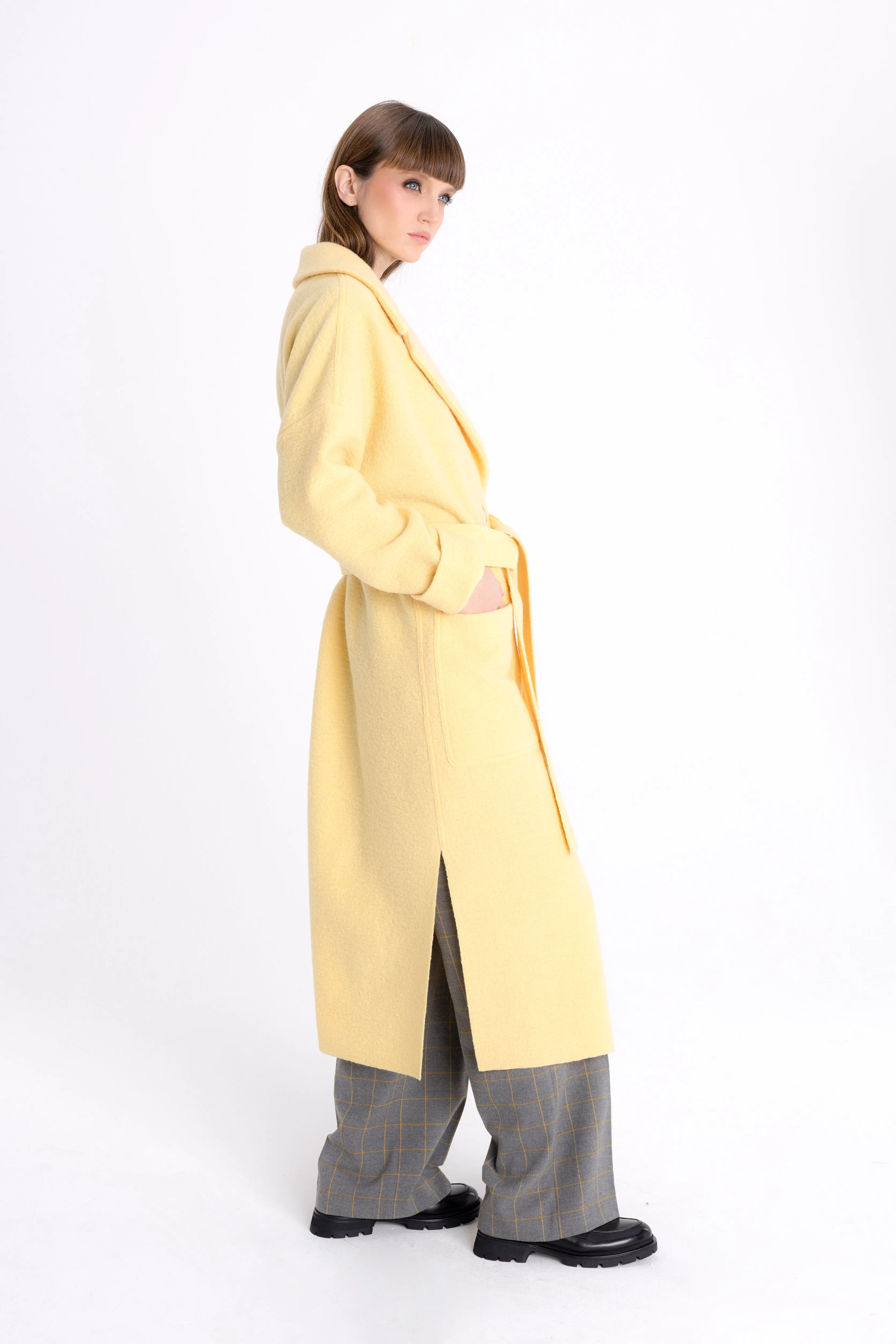 WOOL YELLOW COAT WITH PATCH POCKETS