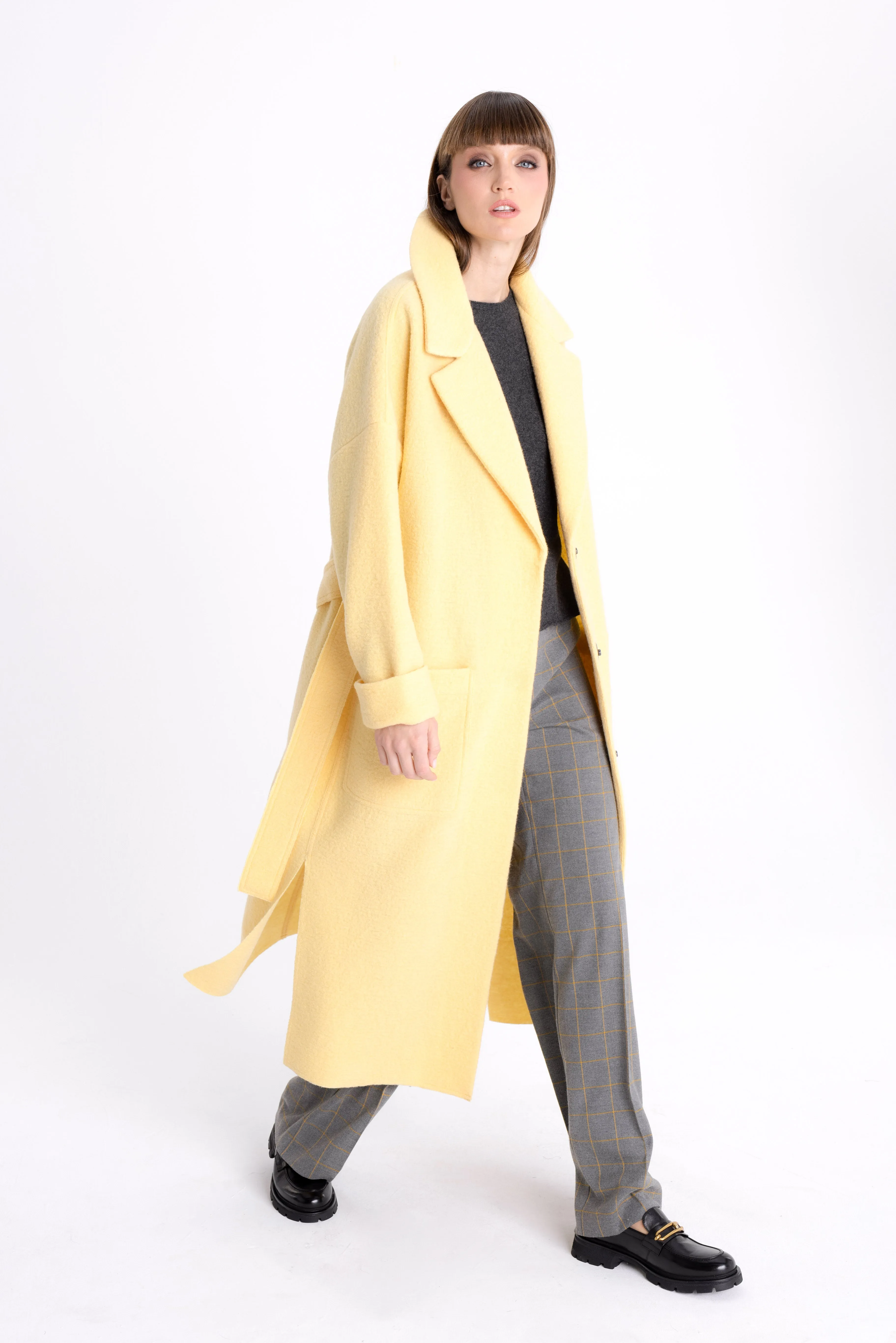 WOOL YELLOW COAT WITH PATCH POCKETS