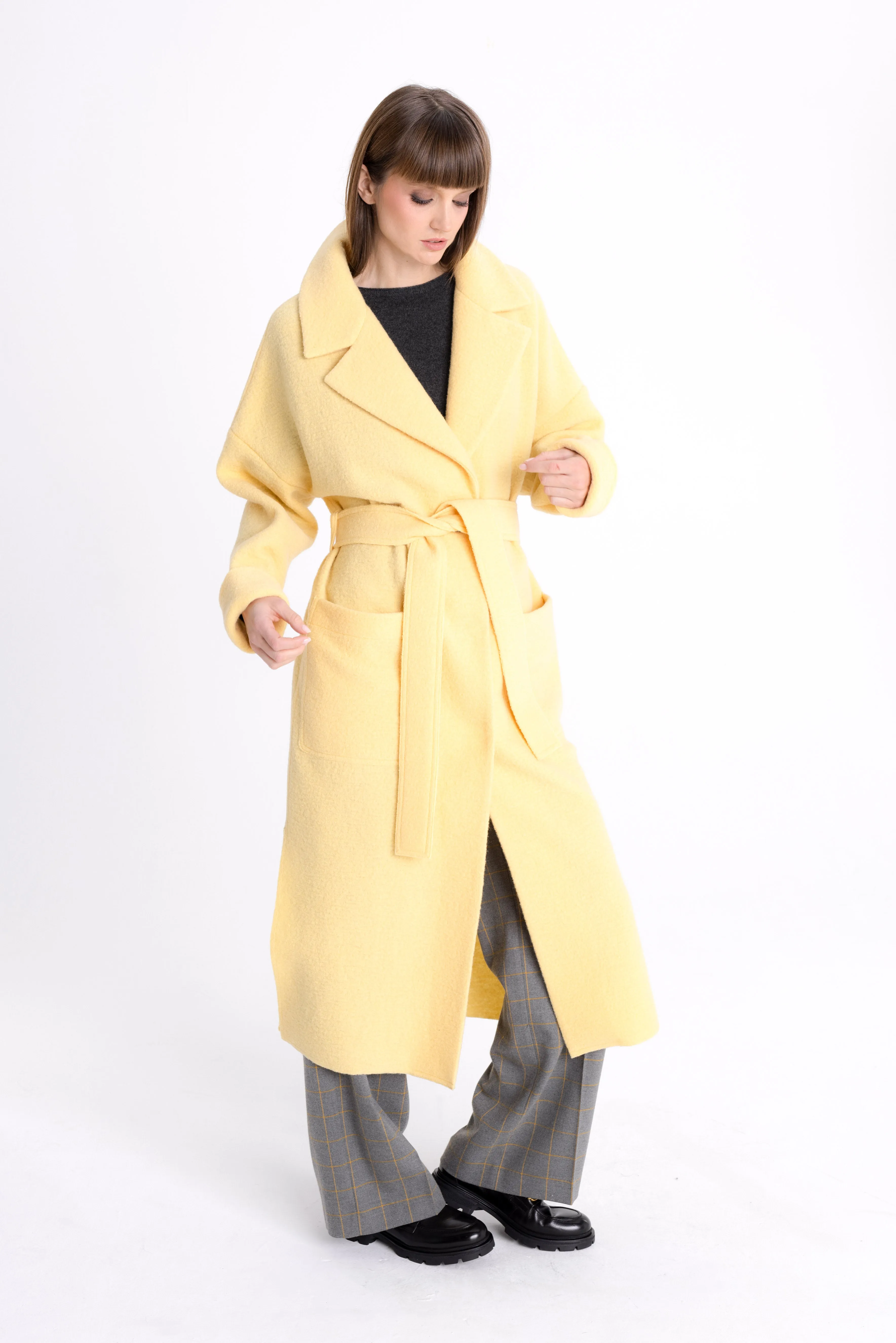 WOOL YELLOW COAT WITH PATCH POCKETS