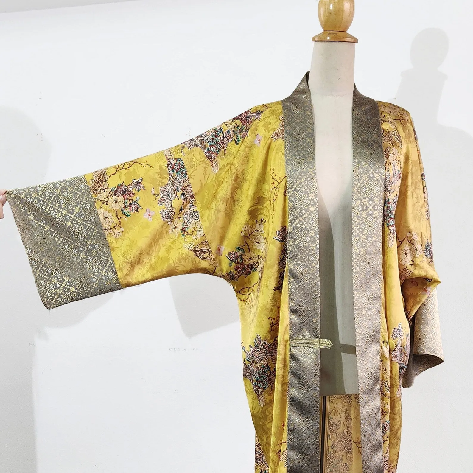 Yellow and gold kimono robe inspired by 1920s loungewear fashion